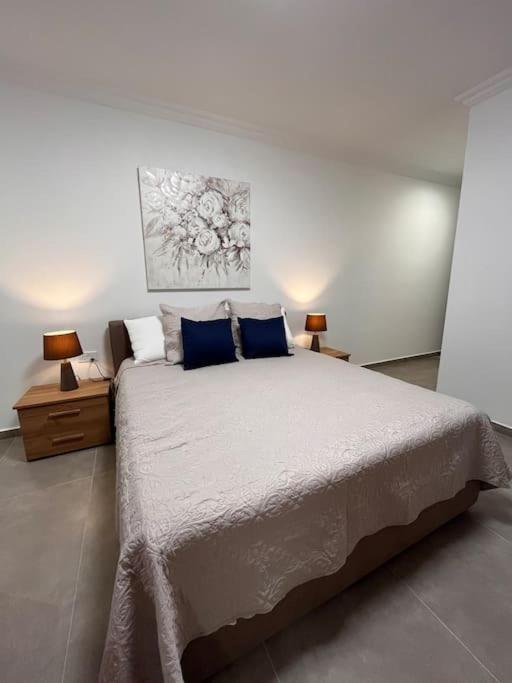 3 Bedroom Seaside Luxury Accommodation - Sleeps 8 セント・ポールズ・ベイ エクステリア 写真
