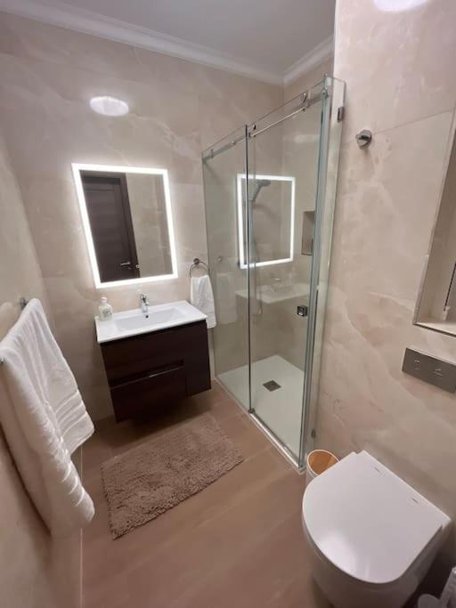 3 Bedroom Seaside Luxury Accommodation - Sleeps 8 セント・ポールズ・ベイ エクステリア 写真