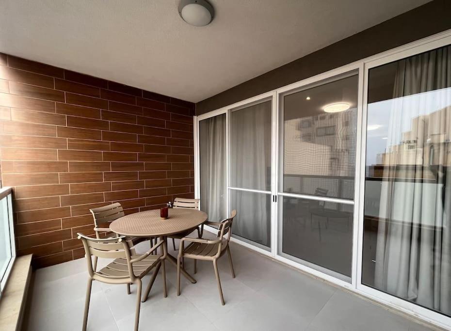 3 Bedroom Seaside Luxury Accommodation - Sleeps 8 セント・ポールズ・ベイ エクステリア 写真